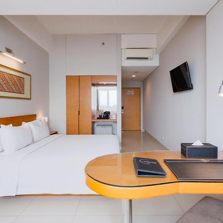 โฮเต็ลซานติก้าเจเมอร์ซาริ Hotel สุราบายา ภายนอก รูปภาพ