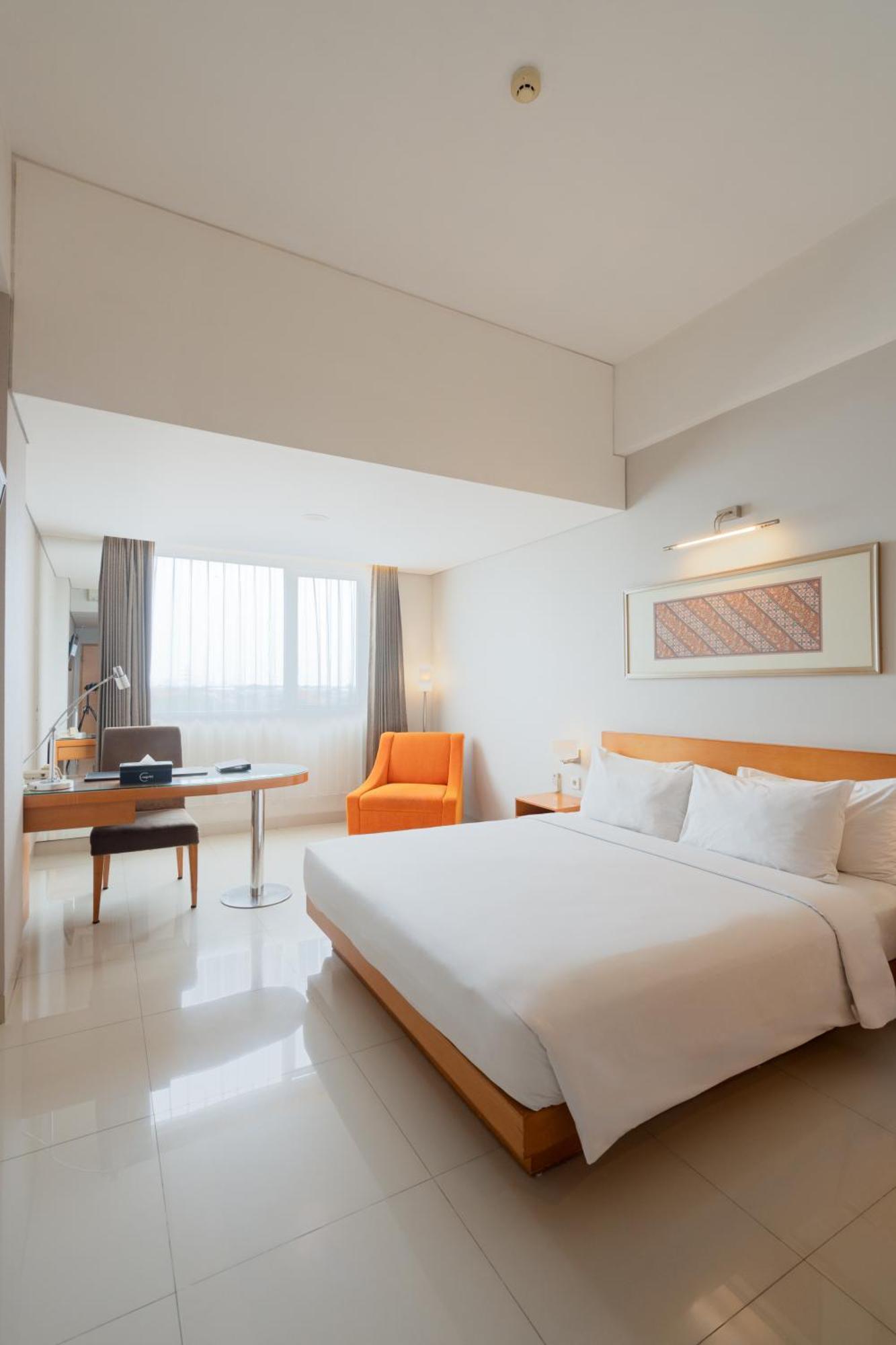 โฮเต็ลซานติก้าเจเมอร์ซาริ Hotel สุราบายา ภายนอก รูปภาพ
